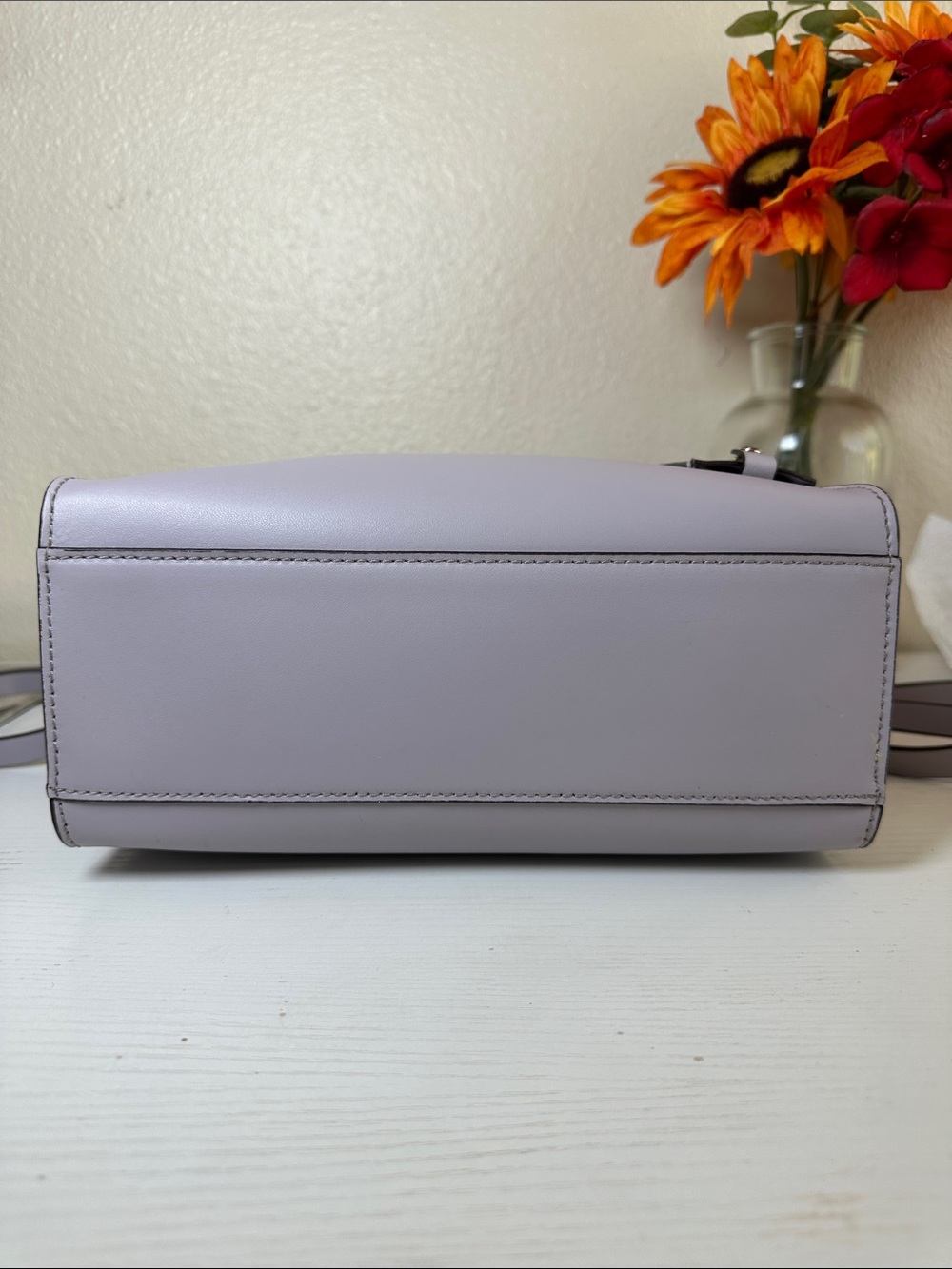 Like NEW Kate Spade Lavender Satchel with matching Long Strap - Picture 6 of 15